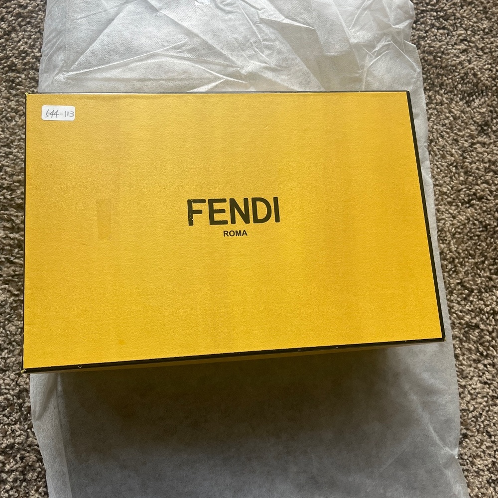 Authentic Fendi Leather multi colored Heels EU size 38, US size 7.5 - NWOT - Picture 3 of 11